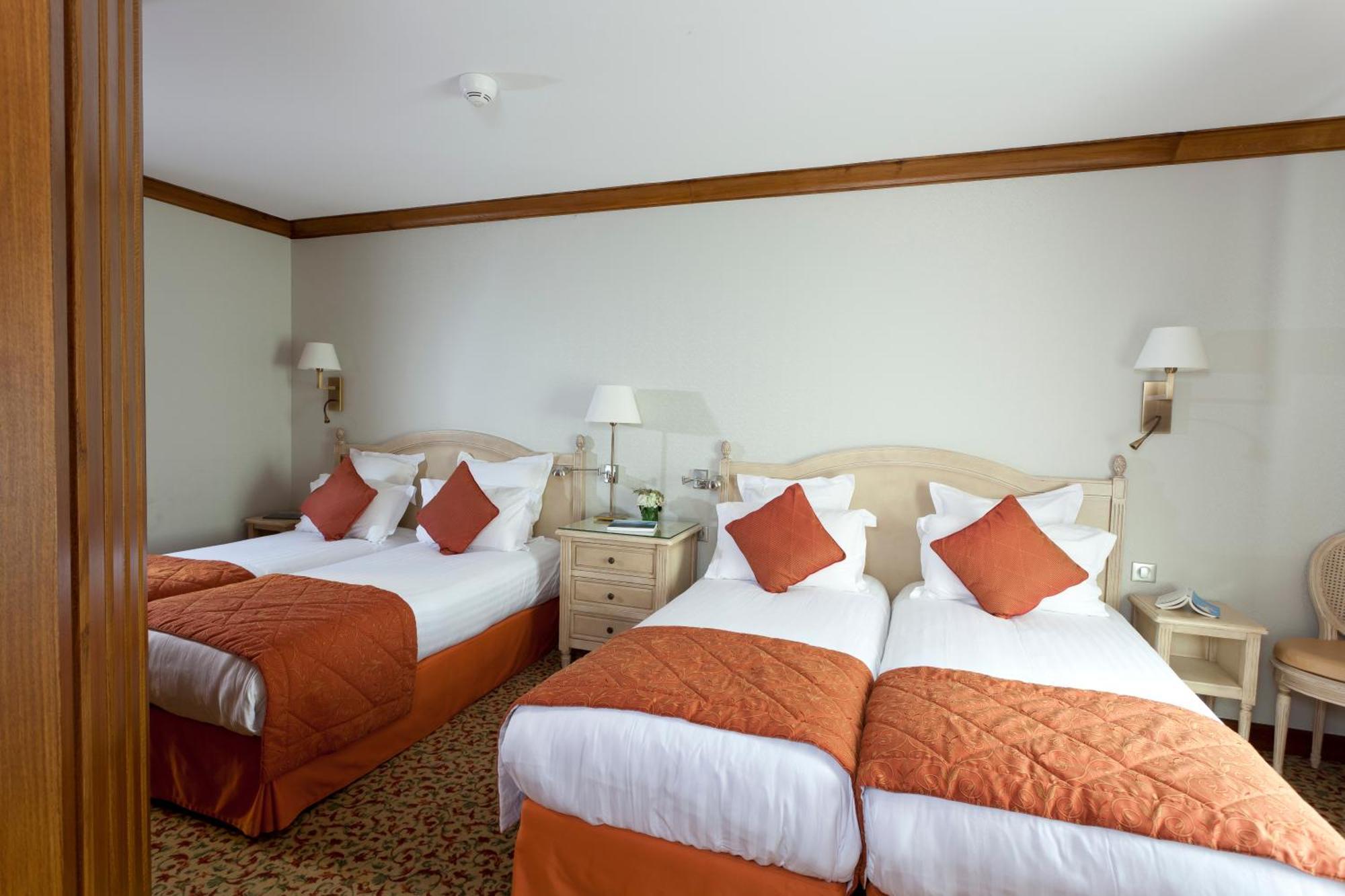 Mont-Saint-Michel Auberge Saint Pierre מראה חיצוני תמונה