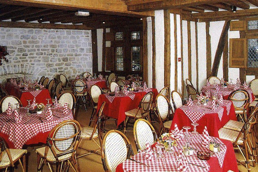 Mont-Saint-Michel Auberge Saint Pierre מראה חיצוני תמונה